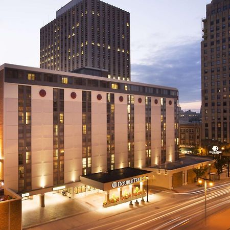 Doubletree By Hilton Milwaukee Downtown Hotell Eksteriør bilde